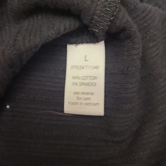 🛍Active USA Black Cropped Tank Eyelet Trim Ribbed Womens Size Large - Picture 3 of 6